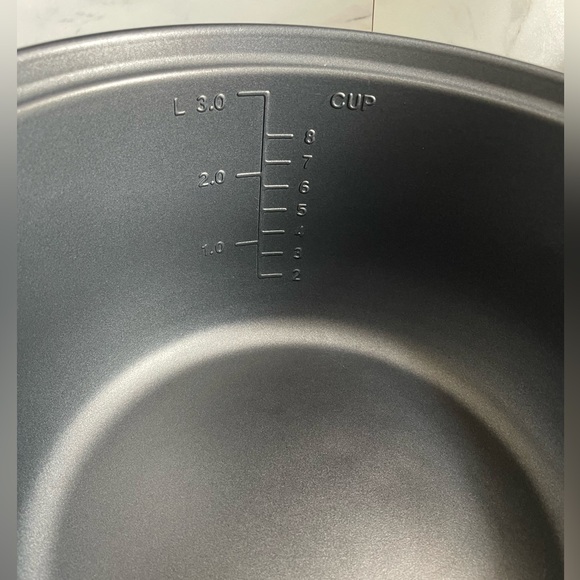 Black & Decker Rice Cooker - Picture 2 of 2